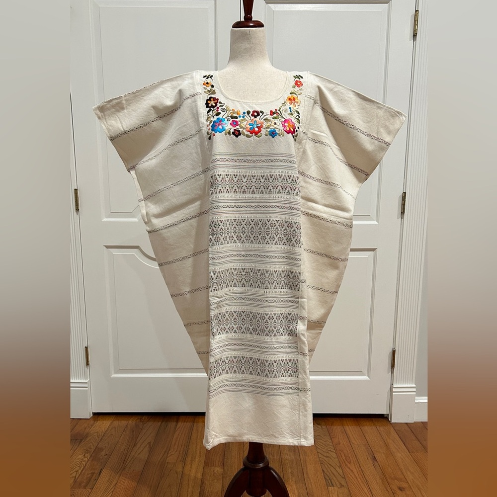 Hand Woven Mexican Huipil Dress! Oaxaca Handmade, Boho, Vintage, One of a Kind.